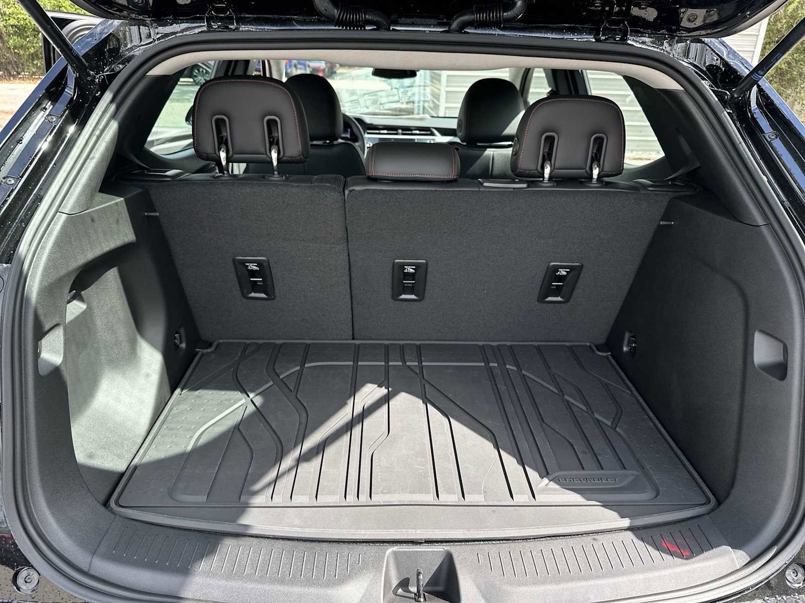 New 2027 Chevrolet Bolt RS w/ LPO, All-Weather Package image 25