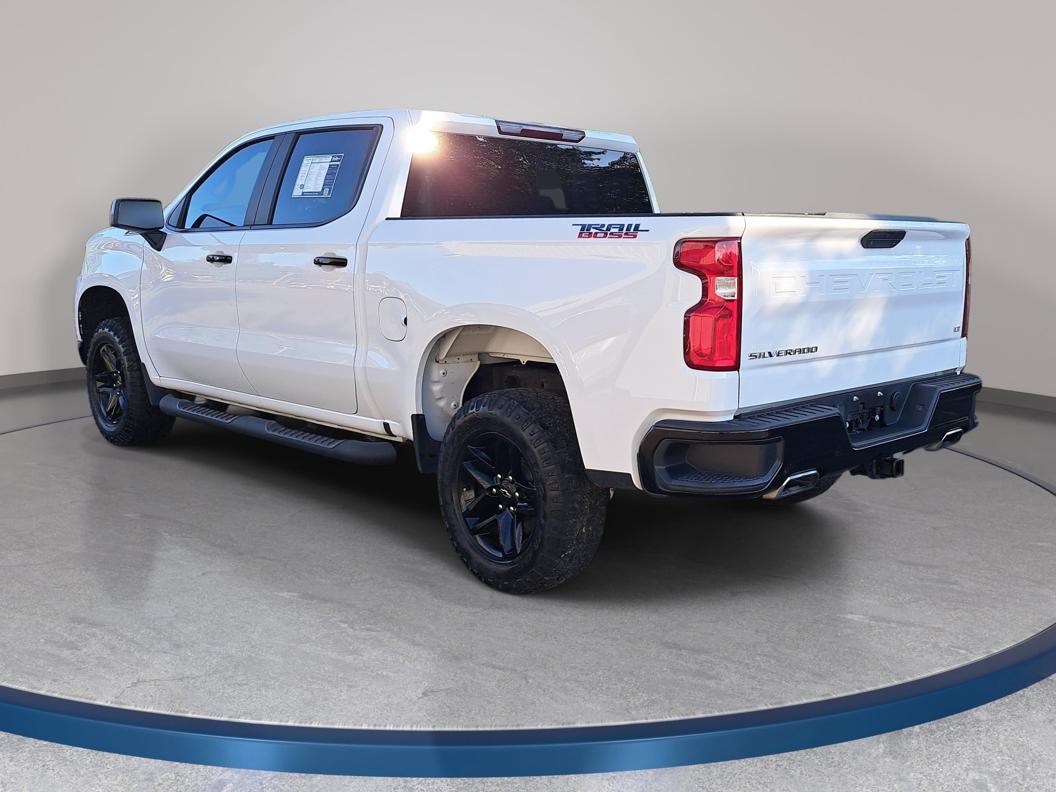 Used 2021 Chevrolet Silverado 1500 LT Trail Boss AWD/4WD image 7