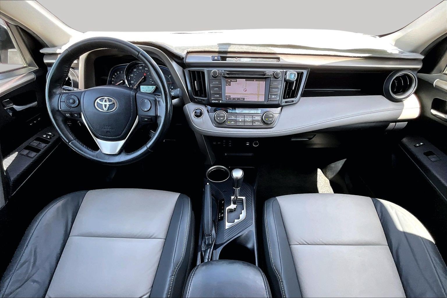 Used 2015 Toyota RAV4 Limited FWD image 14