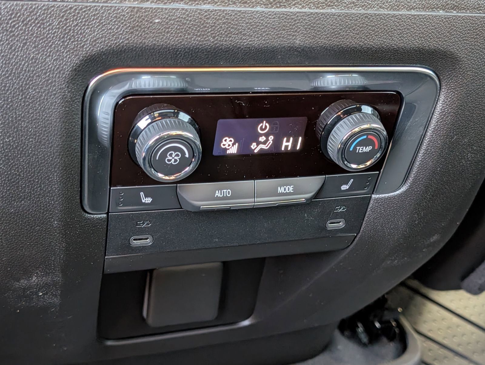 New 2026 Chevrolet Suburban Premier w/ Sun And Tow Package image 16