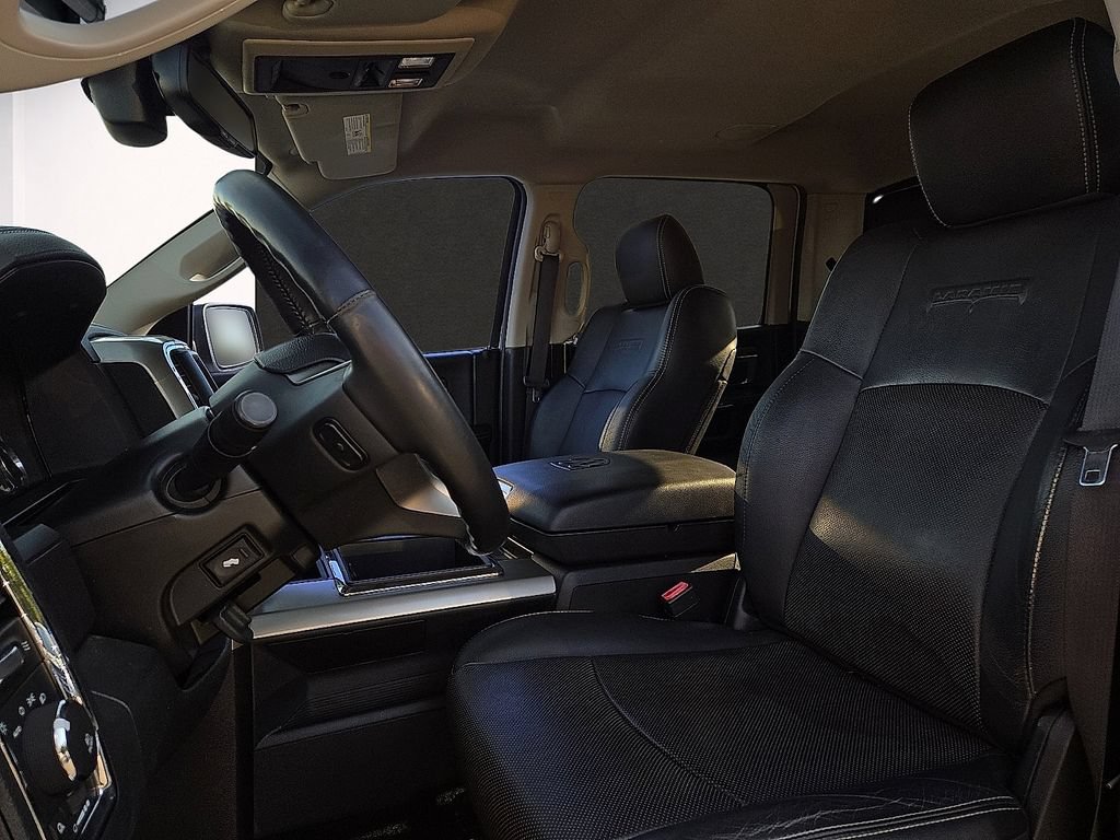 Used 2015 RAM 1500 Laramie w/ Convenience Group AWD/4WD image 12
