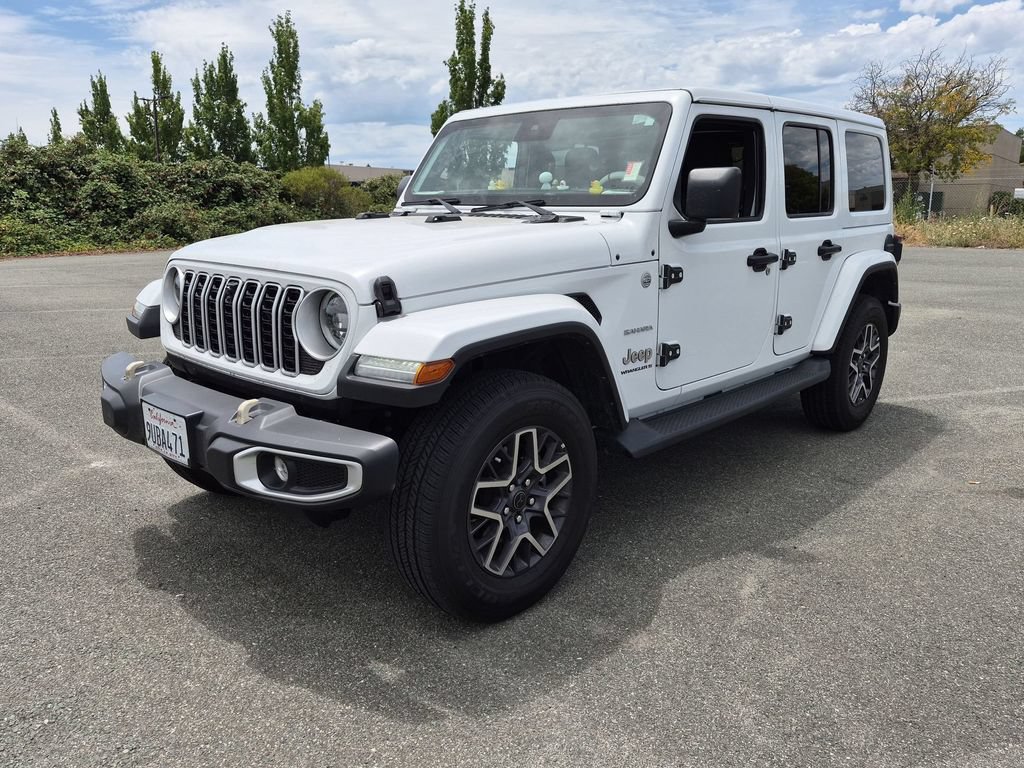 Used 2024 Jeep Wrangler Unlimited Sahara w/ Technology Group AWD/4WD image 7