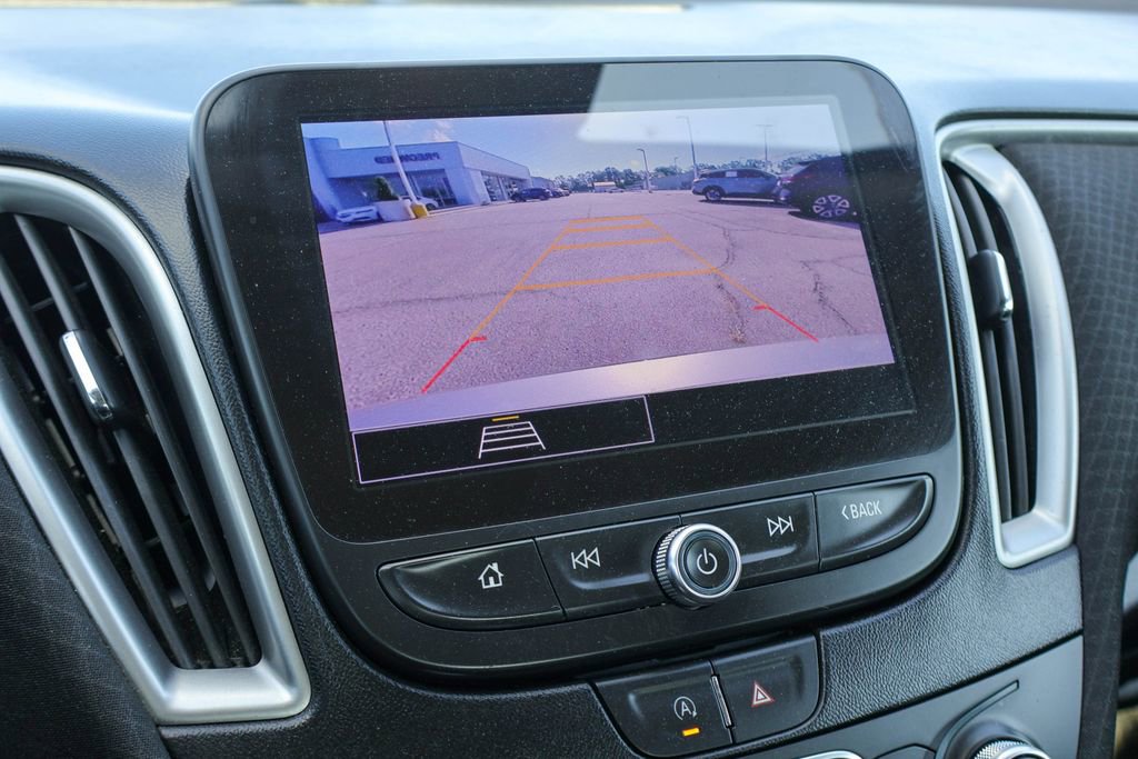 Used 2024 Chevrolet Malibu LT FWD image 4