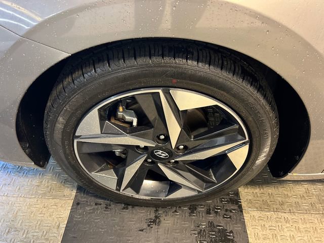 Used 2021 Hyundai Elantra SEL w/ Convenience + Premium Package image 8