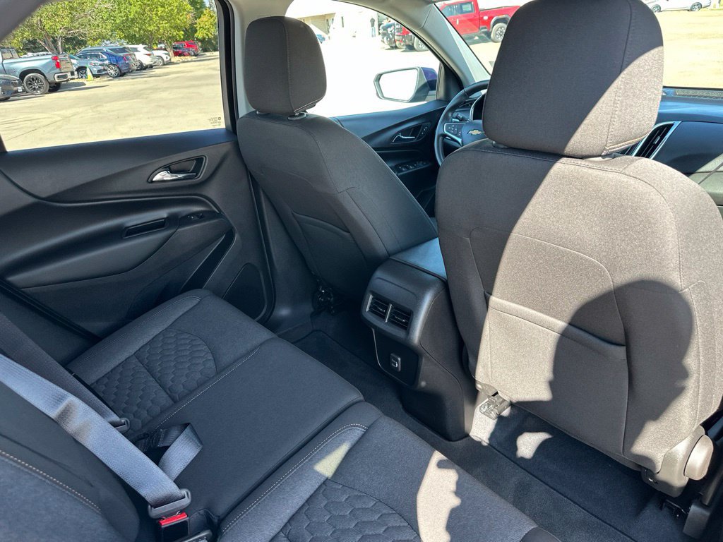 Used 2020 Chevrolet Equinox LT AWD/4WD image 23