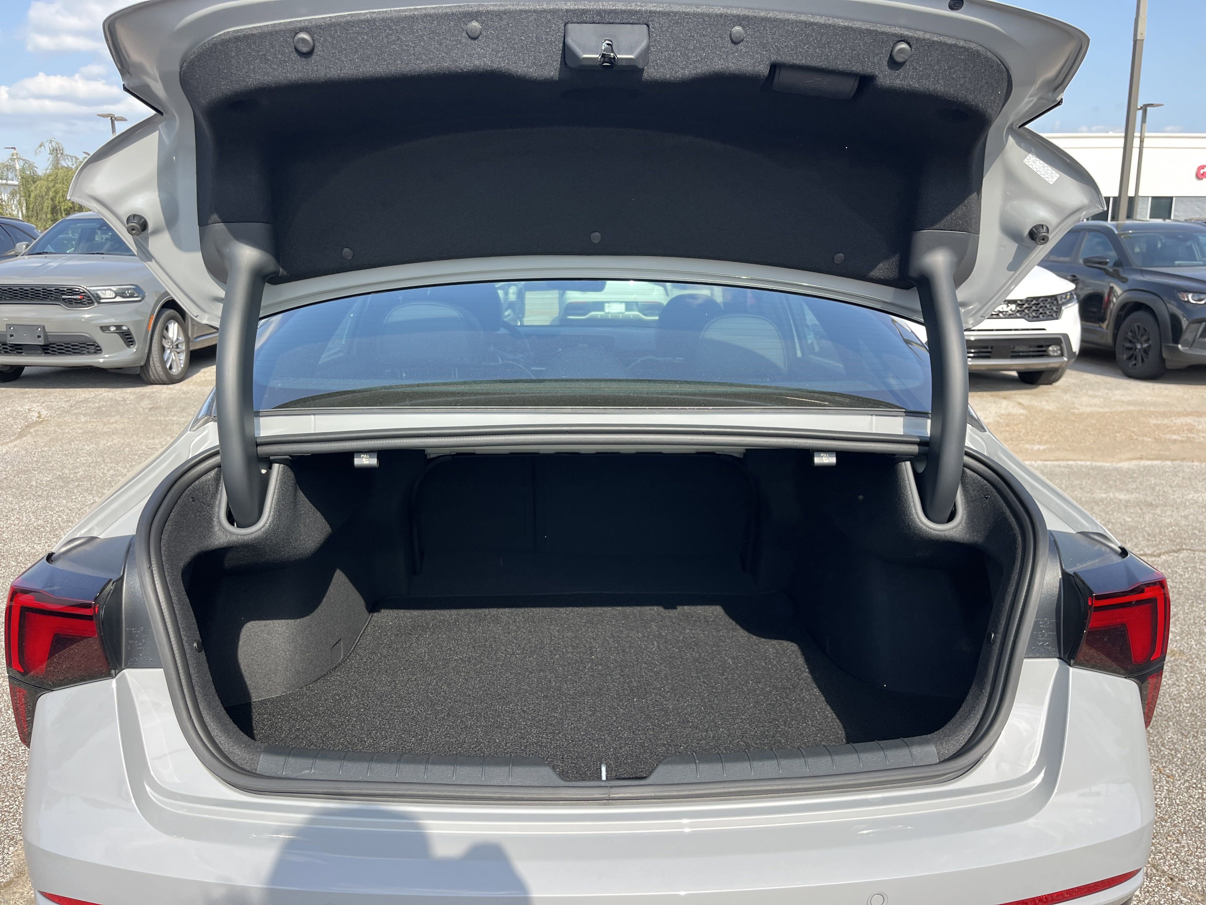 New 2025 Kia K5 GT-Line image 8