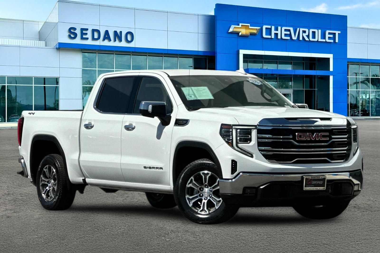 Used 2025 GMC Sierra 1500 SLT AWD/4WD image 2