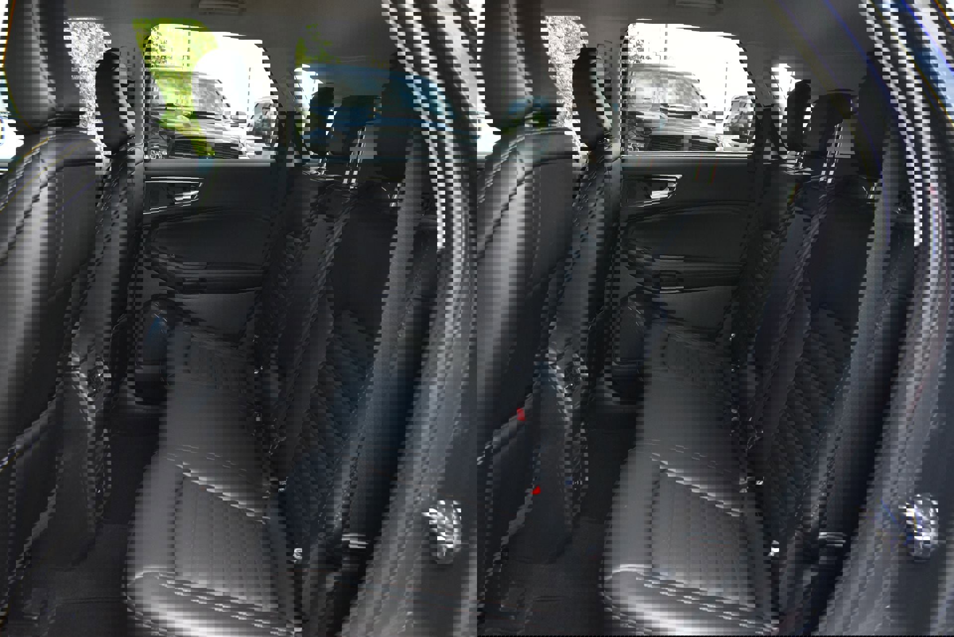 Used 2021 Ford Edge SEL w/ Cargo Accessory Package image 16