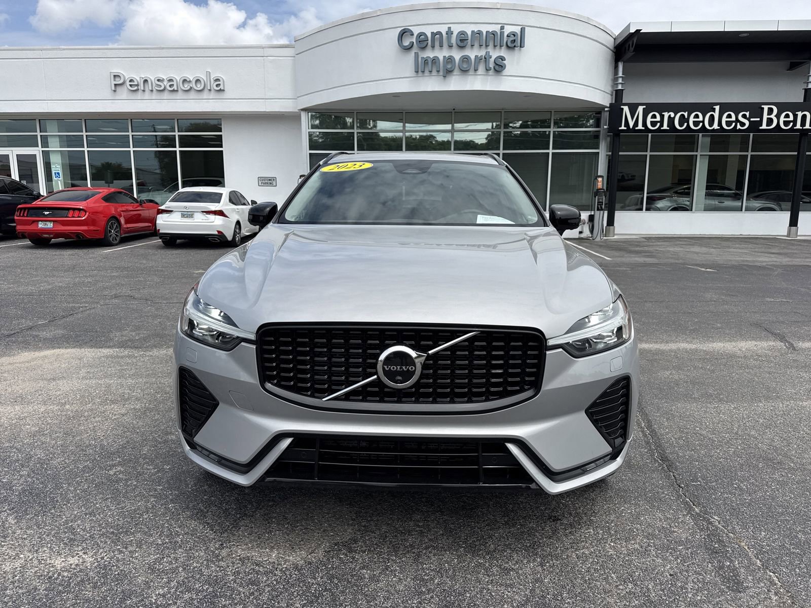 Used 2023 Volvo XC60 B5 Plus w/ Climate Package AWD/4WD image 11