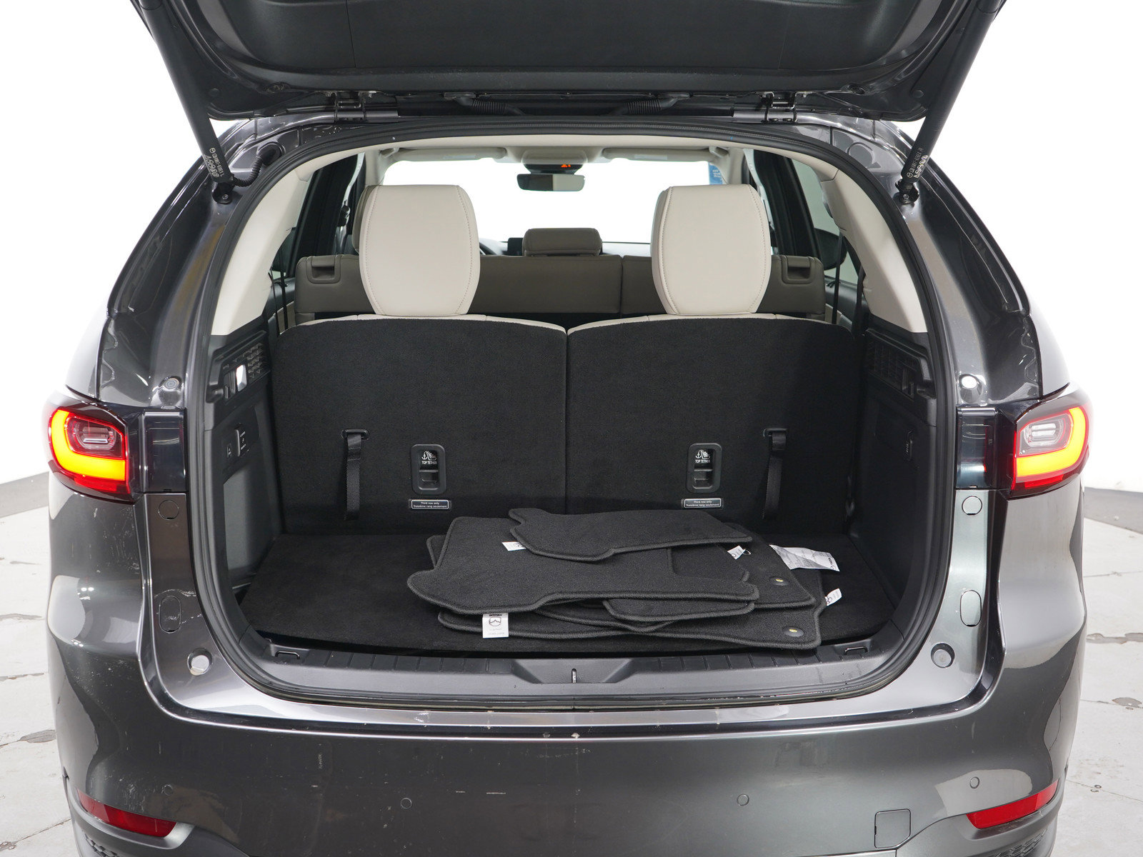 Certified 2025 MAZDA CX-90 Plug-In Hybrid w/Premium Sport image 10