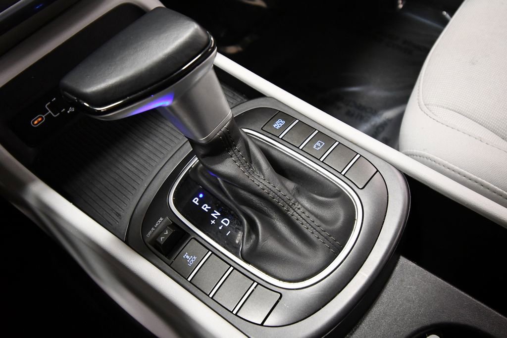 Used 2025 Hyundai Kona SEL image 27