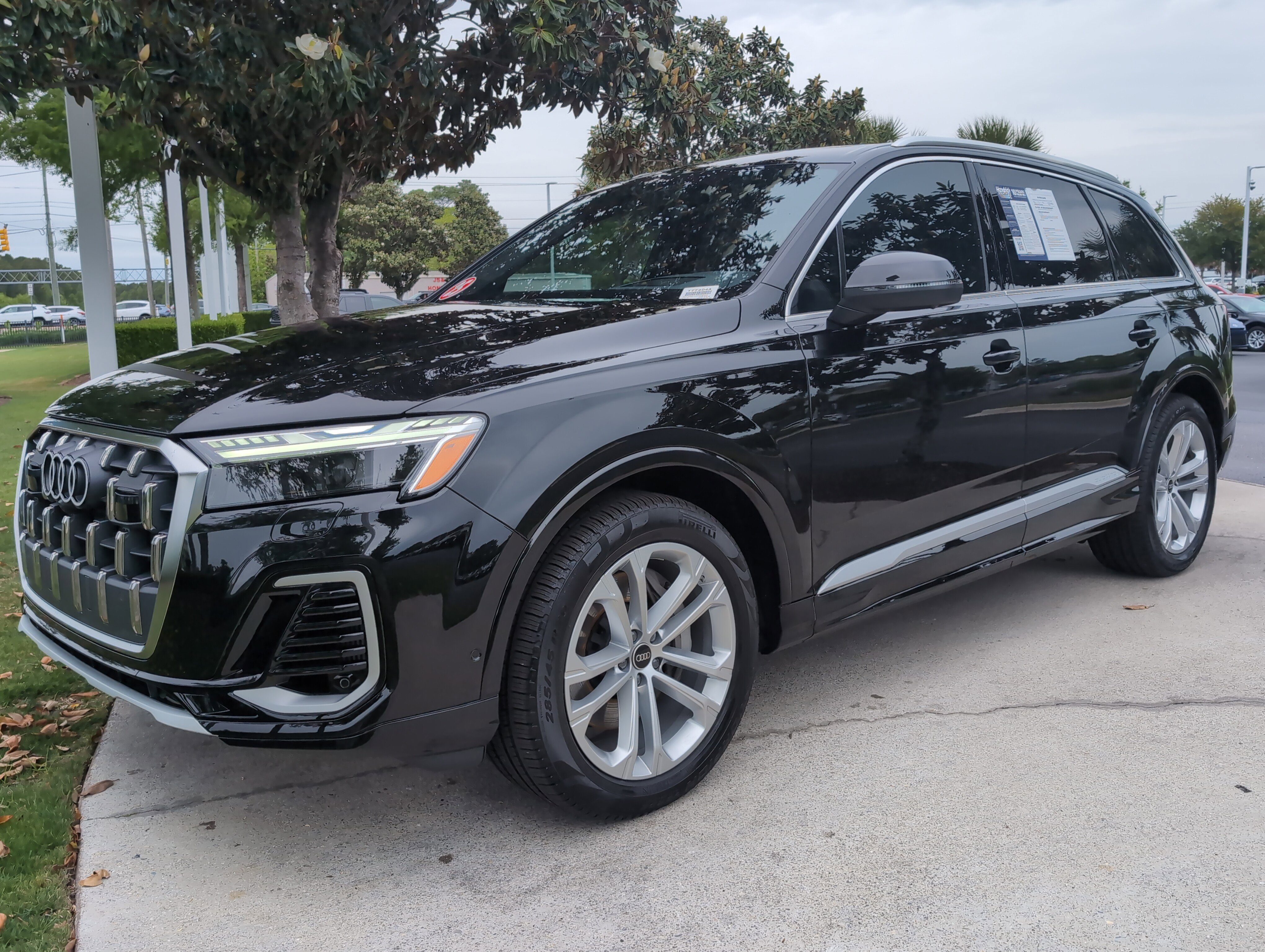 Used 2025 Audi Q7 3.0T Prestige AWD/4WD image 5