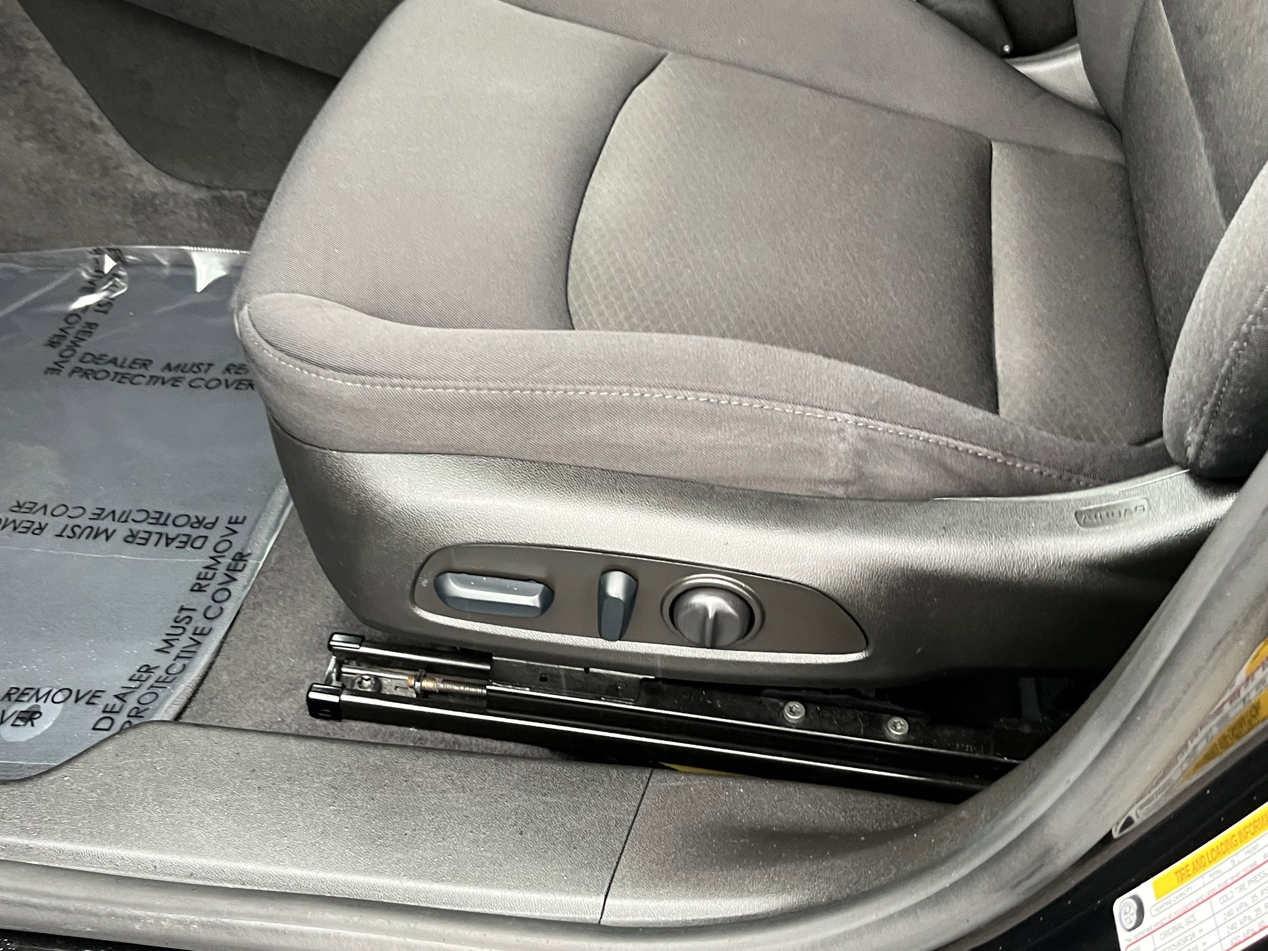 Used 2022 Chevrolet Malibu LT FWD image 16