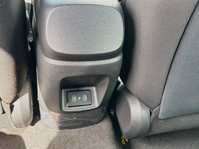 Certified 2026 Hyundai Elantra Sport FWD image 25