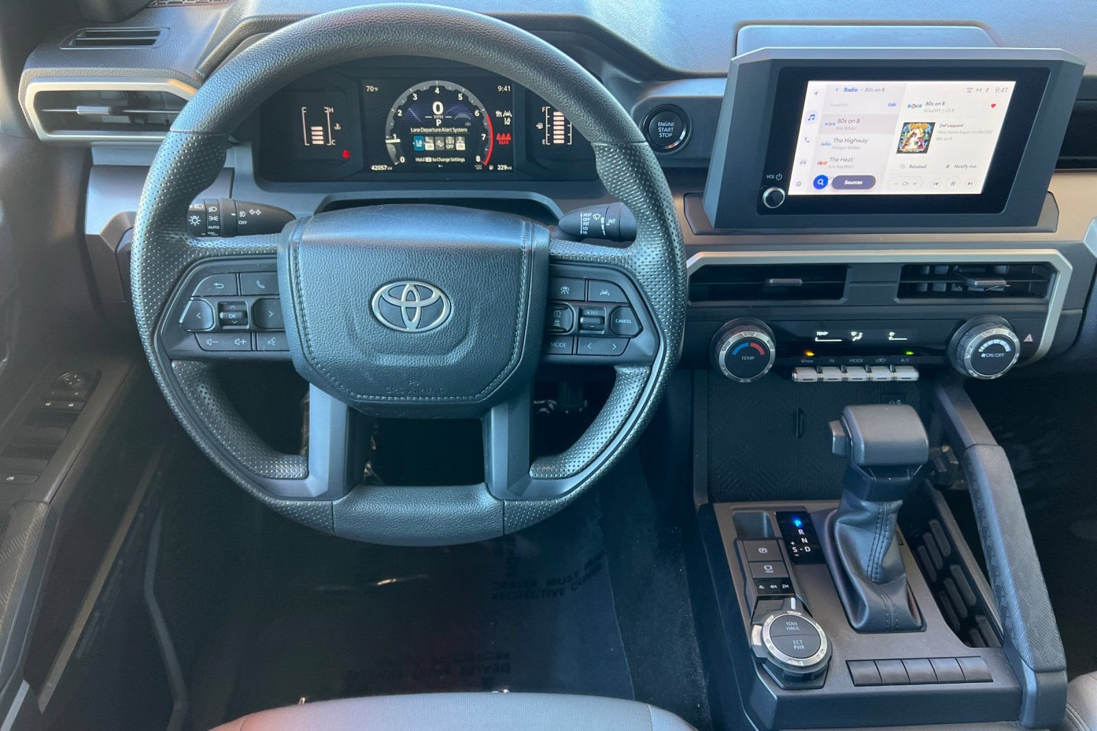Certified 2024 Toyota Tacoma SR5 AWD/4WD image 17
