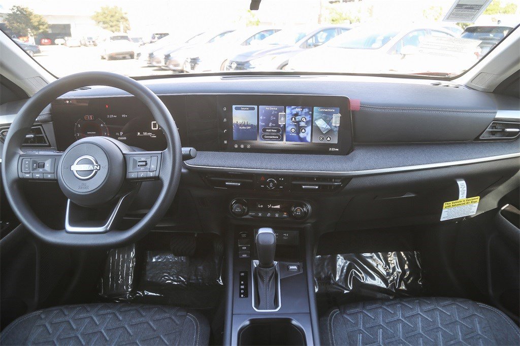 New 2026 Nissan Kicks SV w/ Charging Package image 13