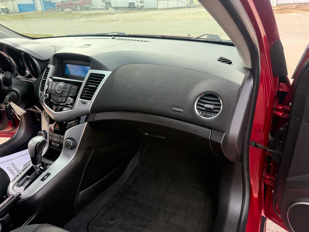 Used 2011 Chevrolet Cruze LT FWD image 22