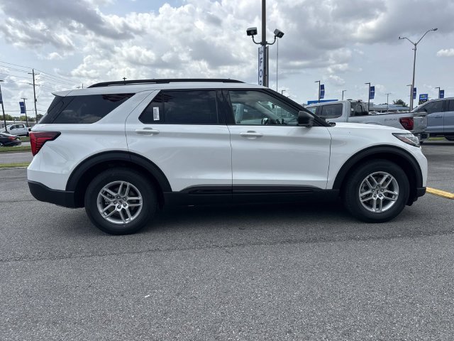 New 2026 Ford Explorer Active w/ Active Comfort Package RWD image 4