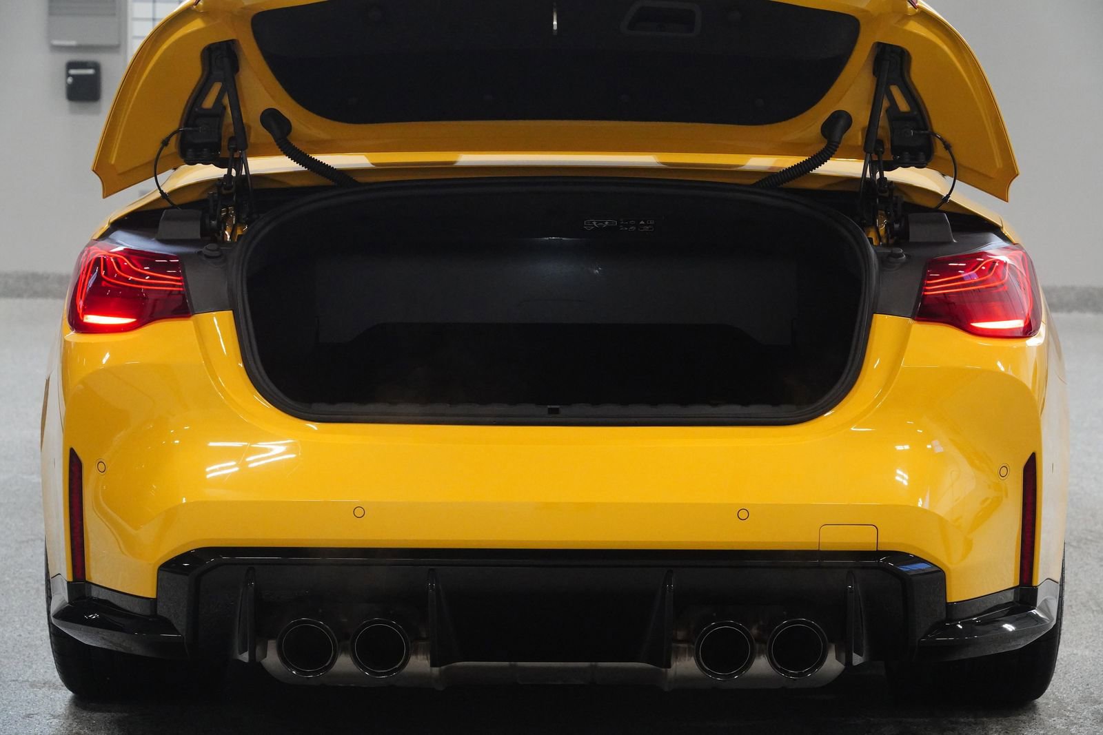 Used 2025 BMW M4 xDrive Competition image 38