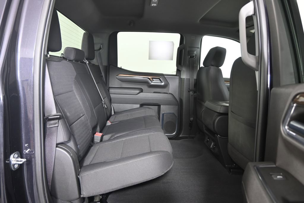 Used 2024 Chevrolet Silverado 1500 RST image 16