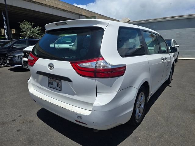Used 2015 Toyota Sienna L FWD image 6