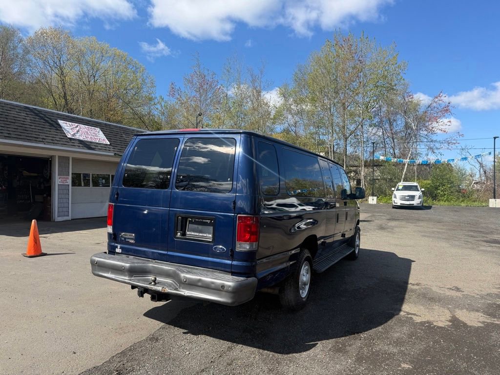 Used 2007 Ford E-350 and Econoline 350 Extended Wagon Super Duty RWD image 7