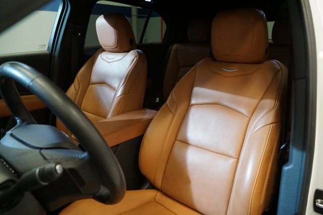 Used 2022 Cadillac XT4 Premium Luxury w/ Enhanced Visibility Package image 15