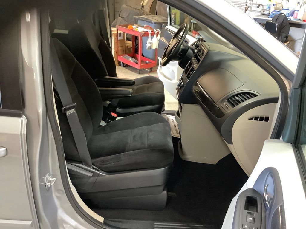 Used 2014 Dodge Grand Caravan SE w/ Quick Order Package 29E SE FWD image 22