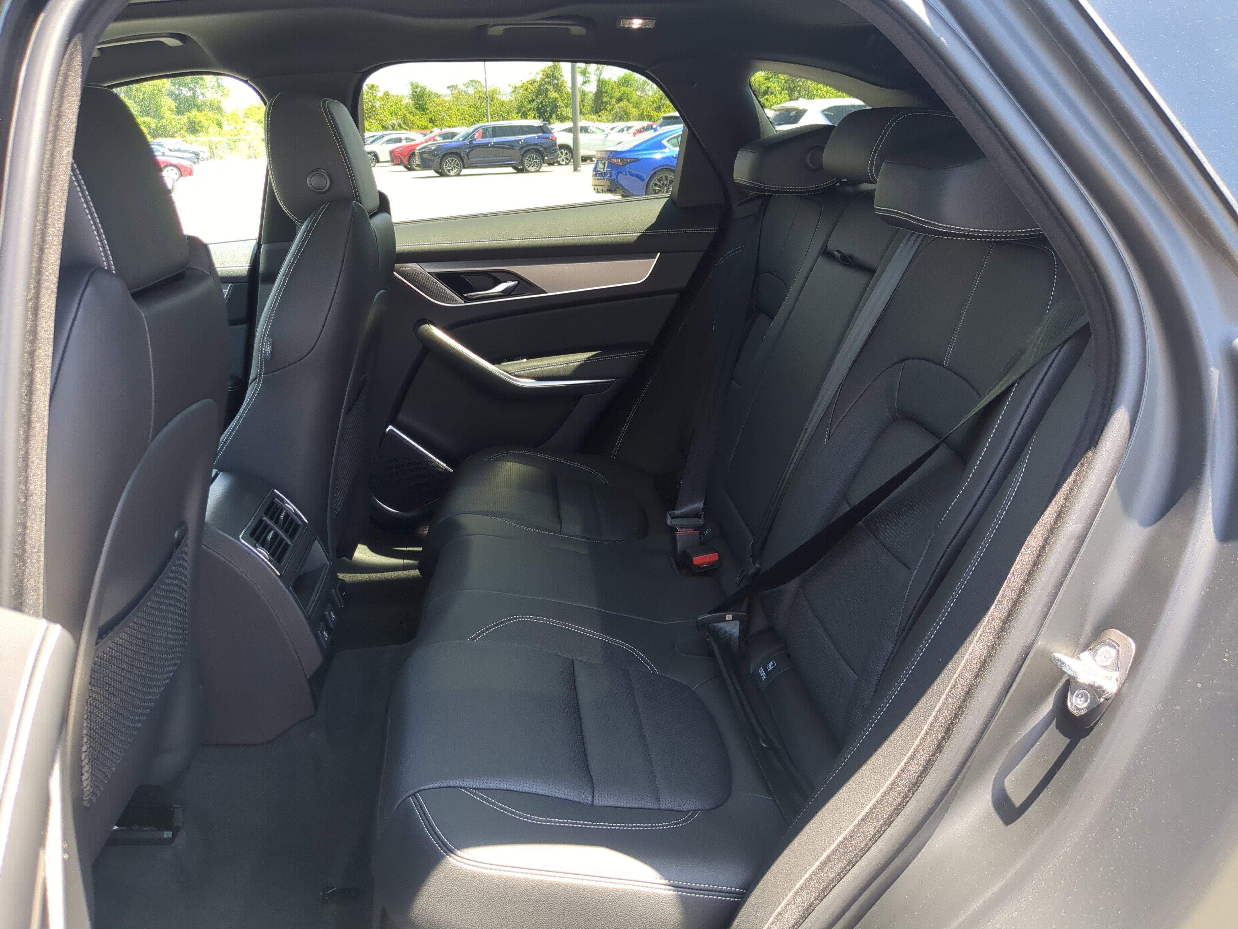 New 2026 Jaguar F-PACE R-Dynamic S image 14