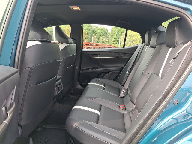 Used 2026 Toyota Camry SE w/ Convenience Package FWD image 21