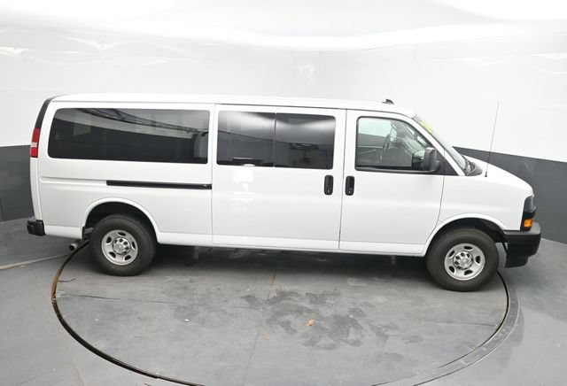 Used 2024 Chevrolet Express 3500 LS RWD image 32