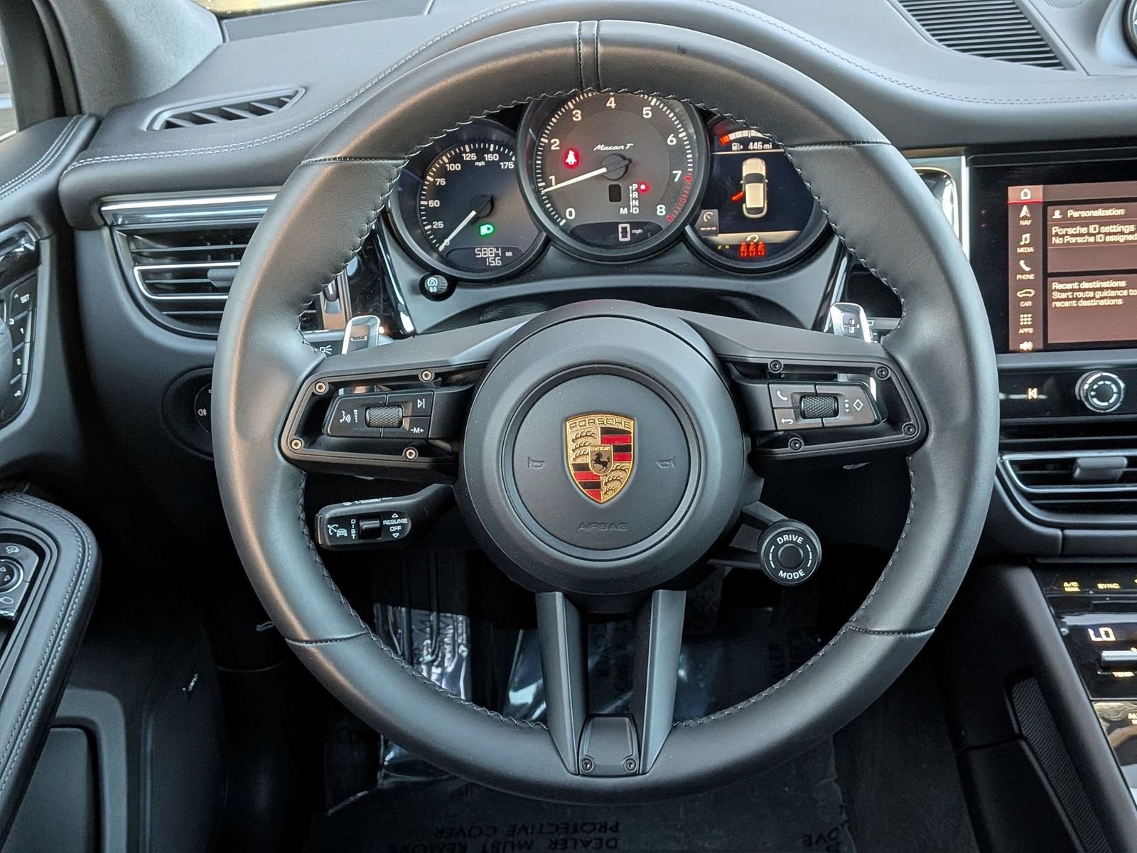 Certified 2026 Porsche Macan Turbo AWD/4WD image 16