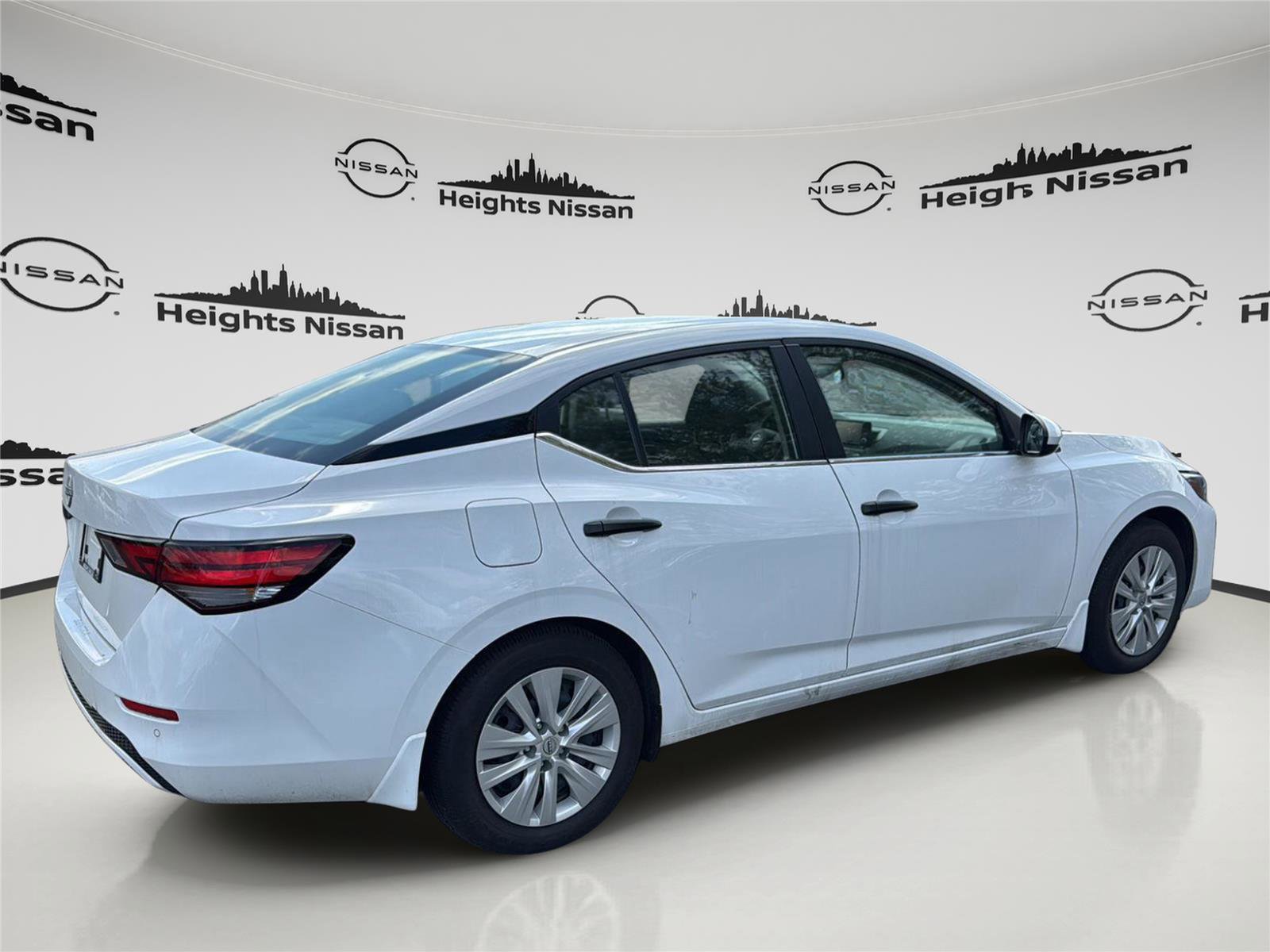 Used 2025 Nissan Sentra S FWD image 7