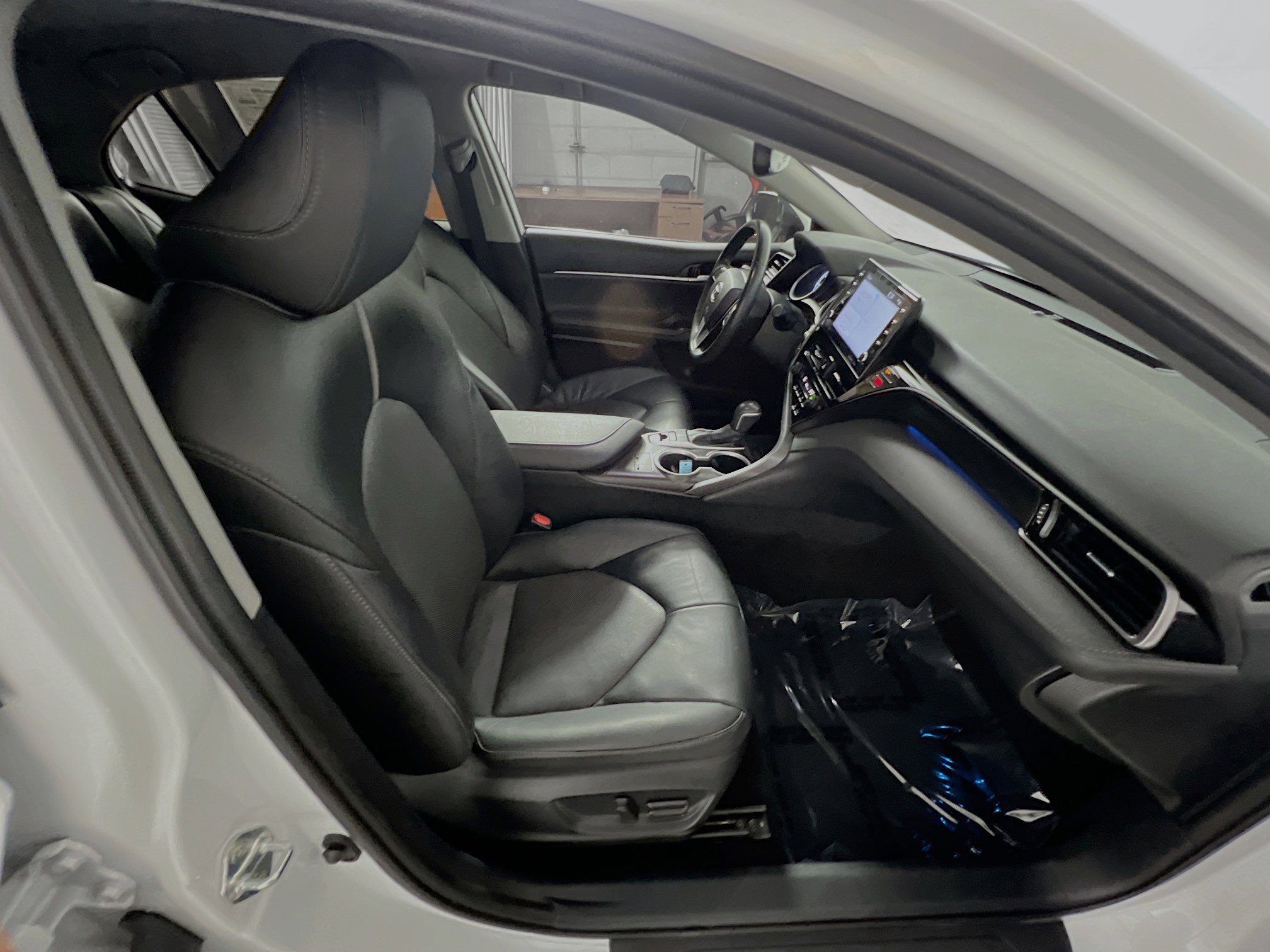 Used 2023 Toyota Camry XLE image 31