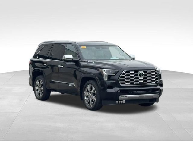 Used 2024 Toyota Sequoia Capstone image 9