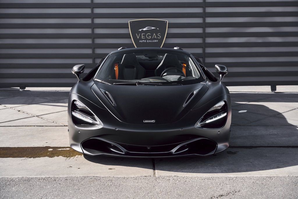 Used 2020 McLaren 720S Spider image 17