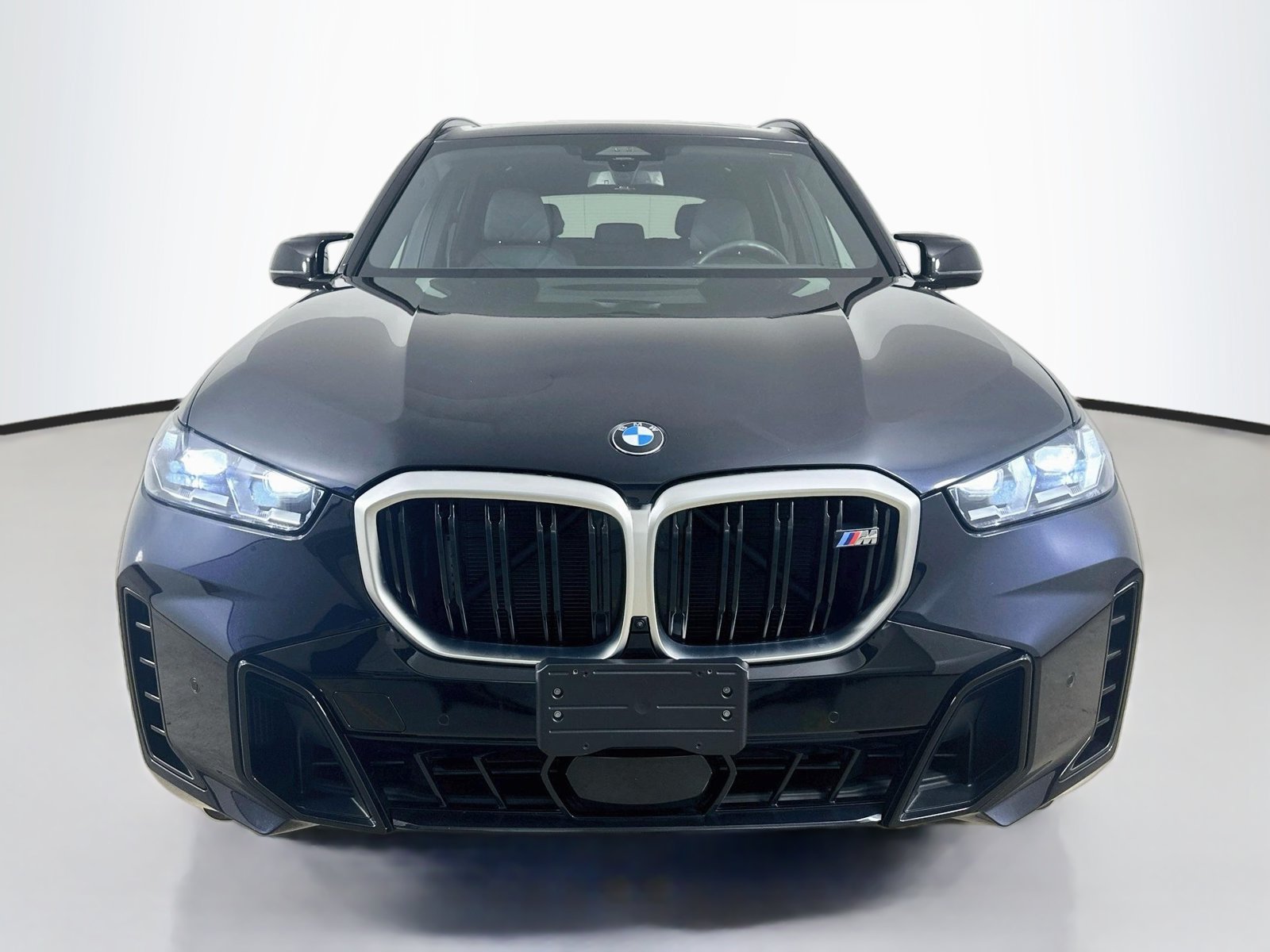 Used 2024 BMW X5 M60i w/ Climate Comfort Package AWD/4WD image 2