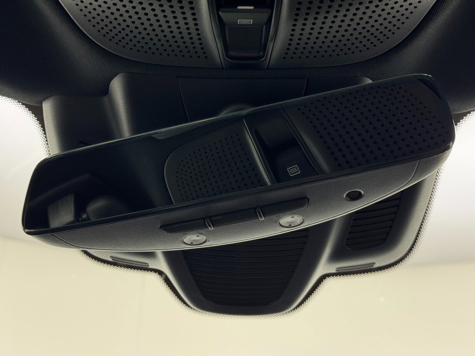 Used 2022 Mercedes-Benz E 450 4MATIC All-Terrain Wagon w/ Driver Assistance Package image 35