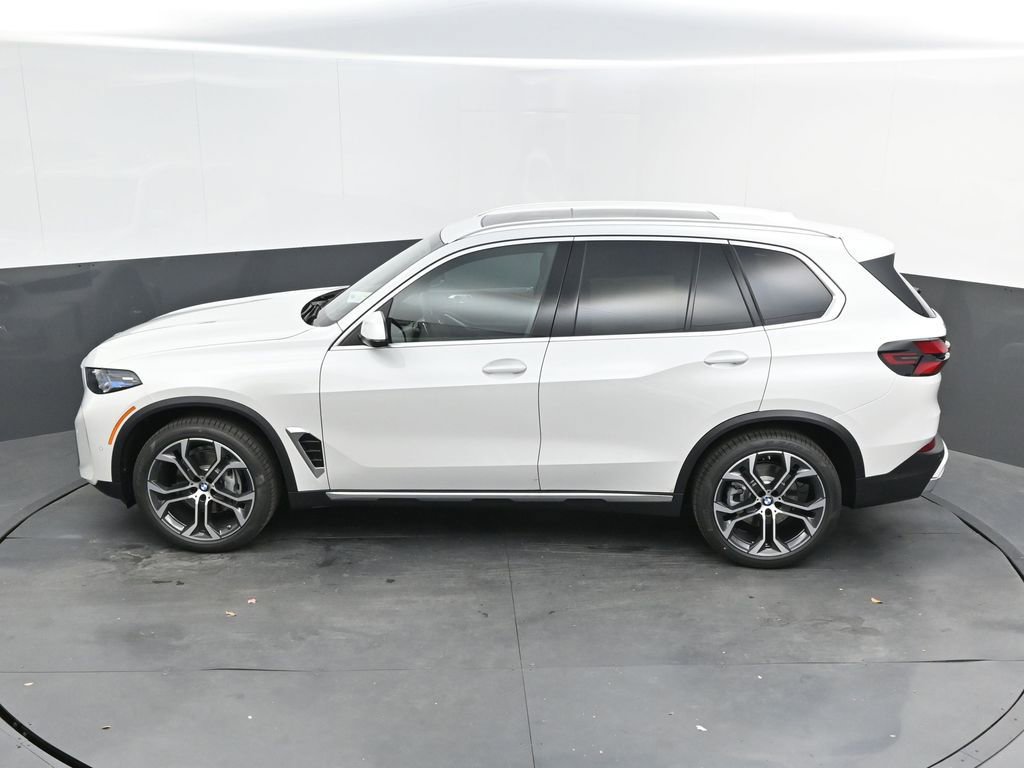 New 2026 BMW X5 xDrive40i w/ Parking Assistance Package AWD/4WD image 38