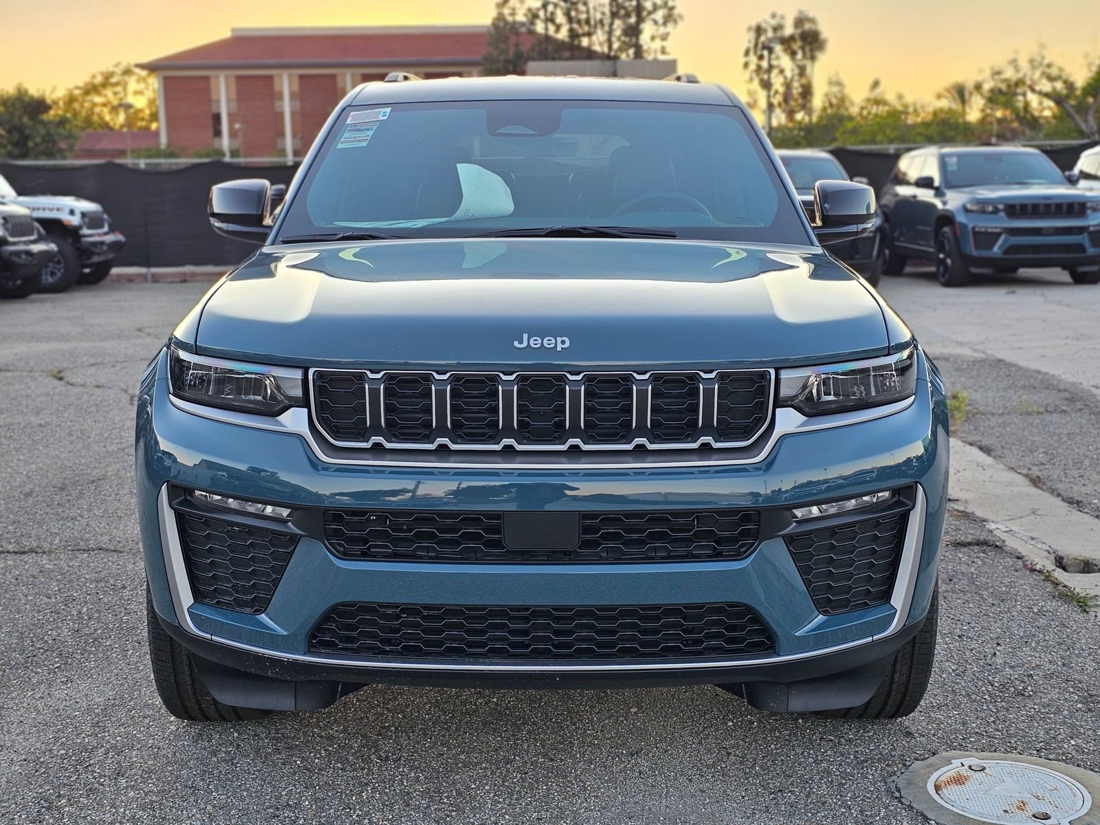 New 2026 Jeep Grand Cherokee L Limited AWD/4WD image 2