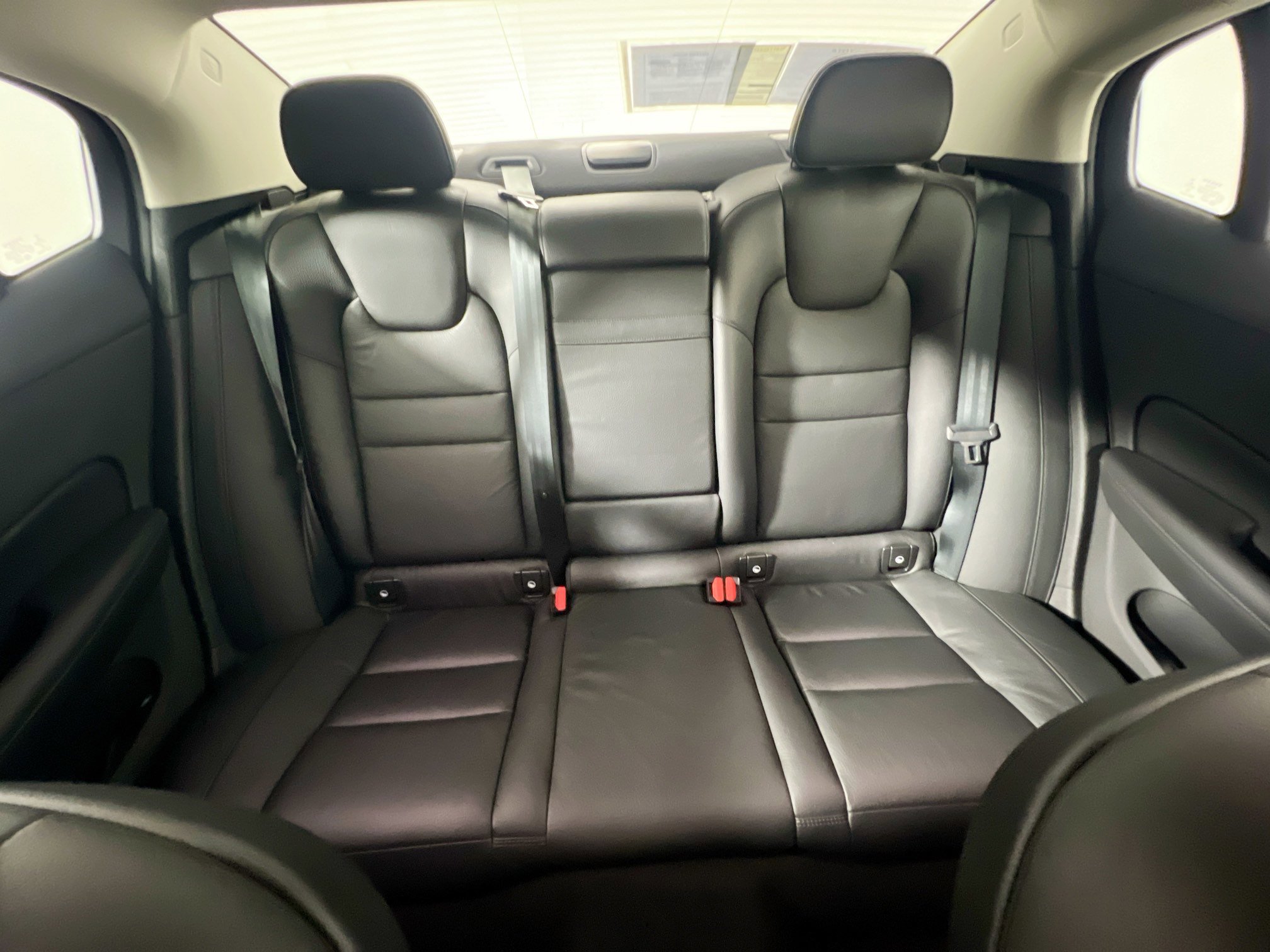 Used 2022 Volvo S60 B5 Inscription image 33