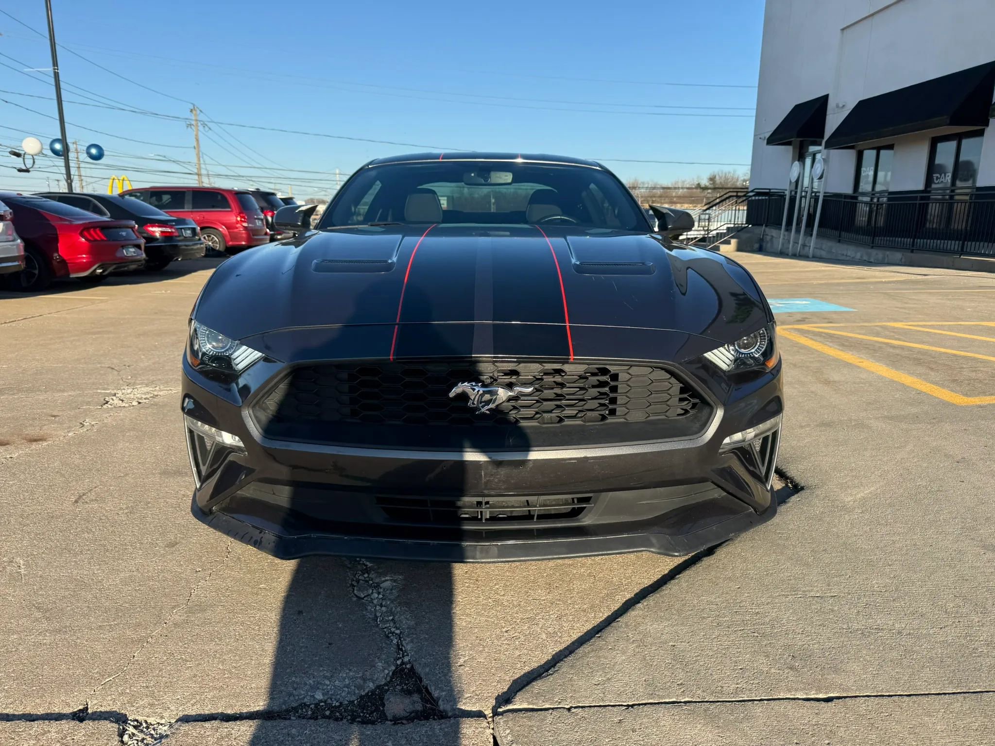 Used 2019 Ford Mustang Coupe RWD image 4