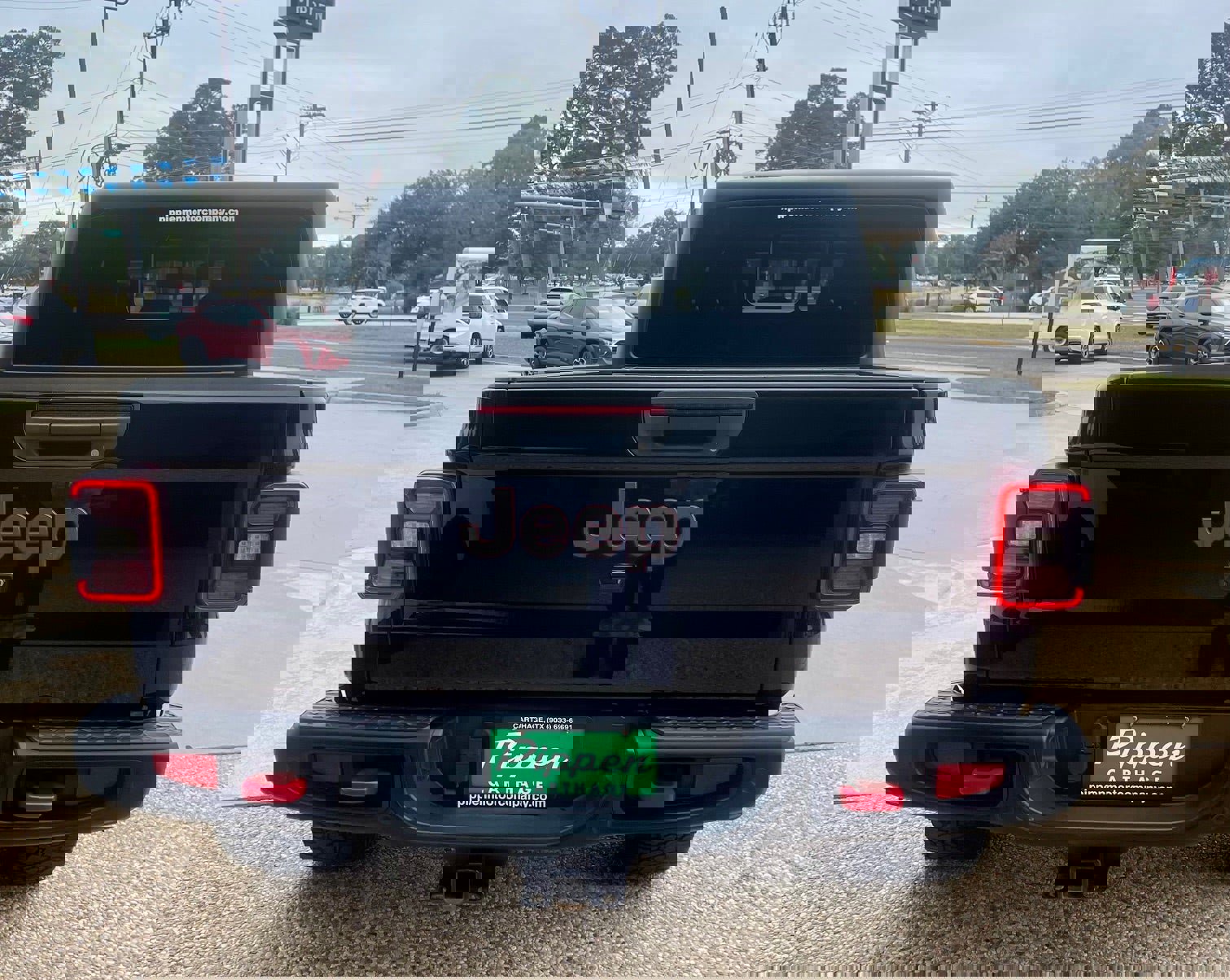 Used 2020 Jeep Gladiator Rubicon image 7