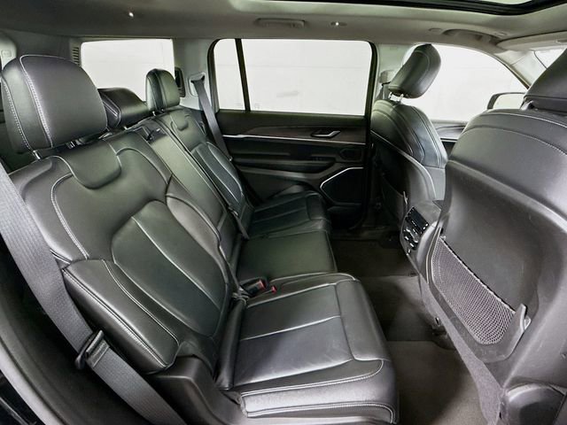 Used 2022 Jeep Grand Cherokee L Limited AWD/4WD image 32