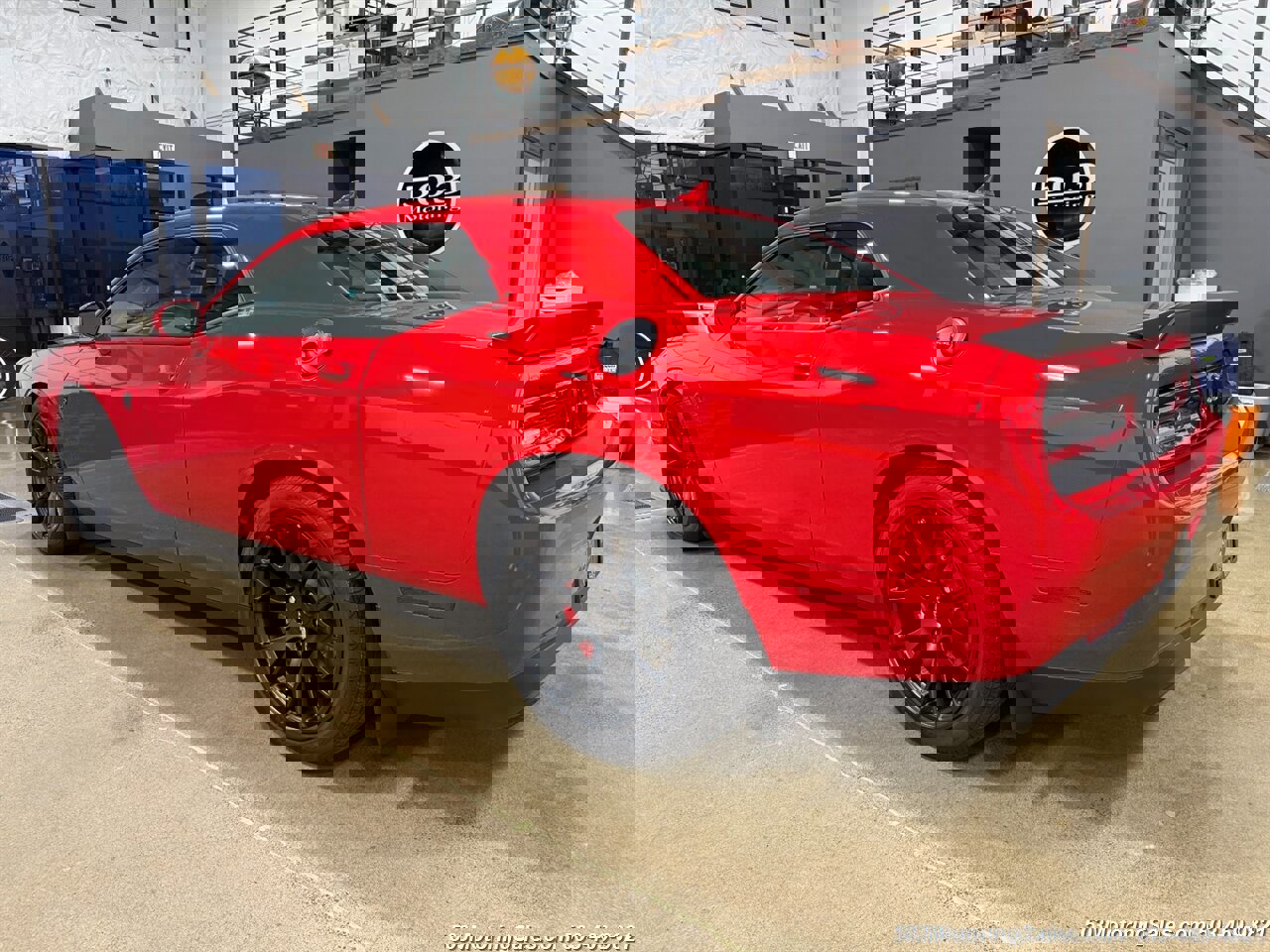 Used 2015 Dodge Challenger SRT Hellcat image 35