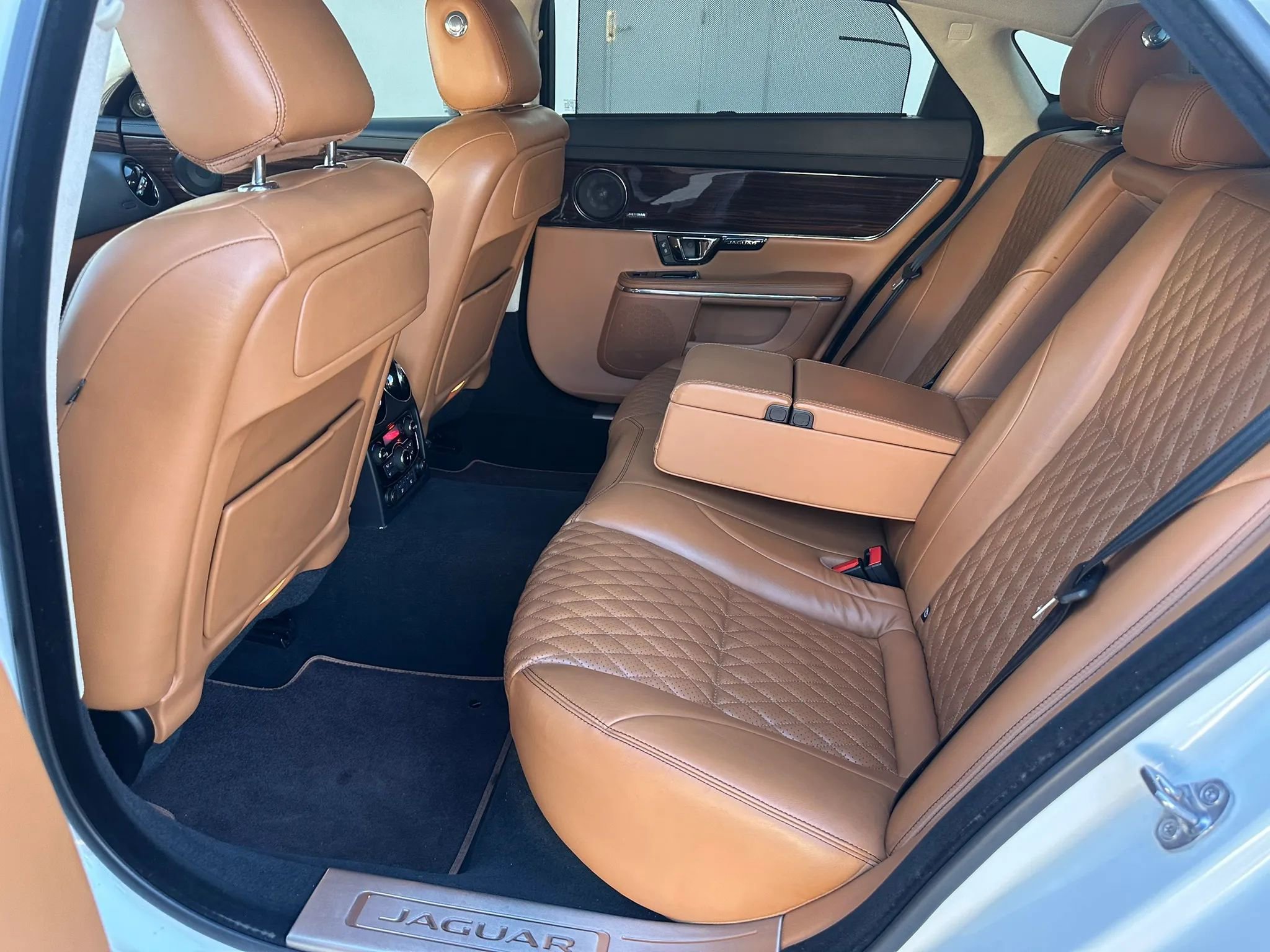 Used 2017 Jaguar XJ L Portfolio AWD/4WD image 19