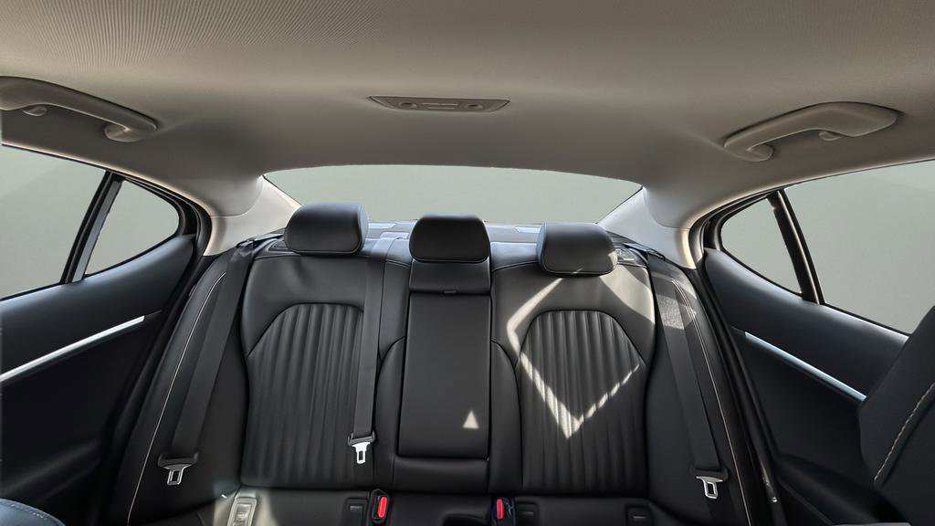 New 2026 Genesis G70 2.5T Prestige image 30