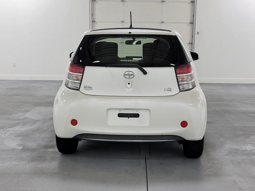 Used 2012 Scion iQ w/ Rear Speaker Pkg FWD image 8