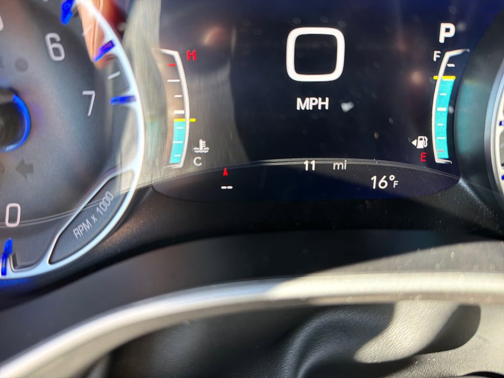 New 2026 Chrysler Voyager LX image 16