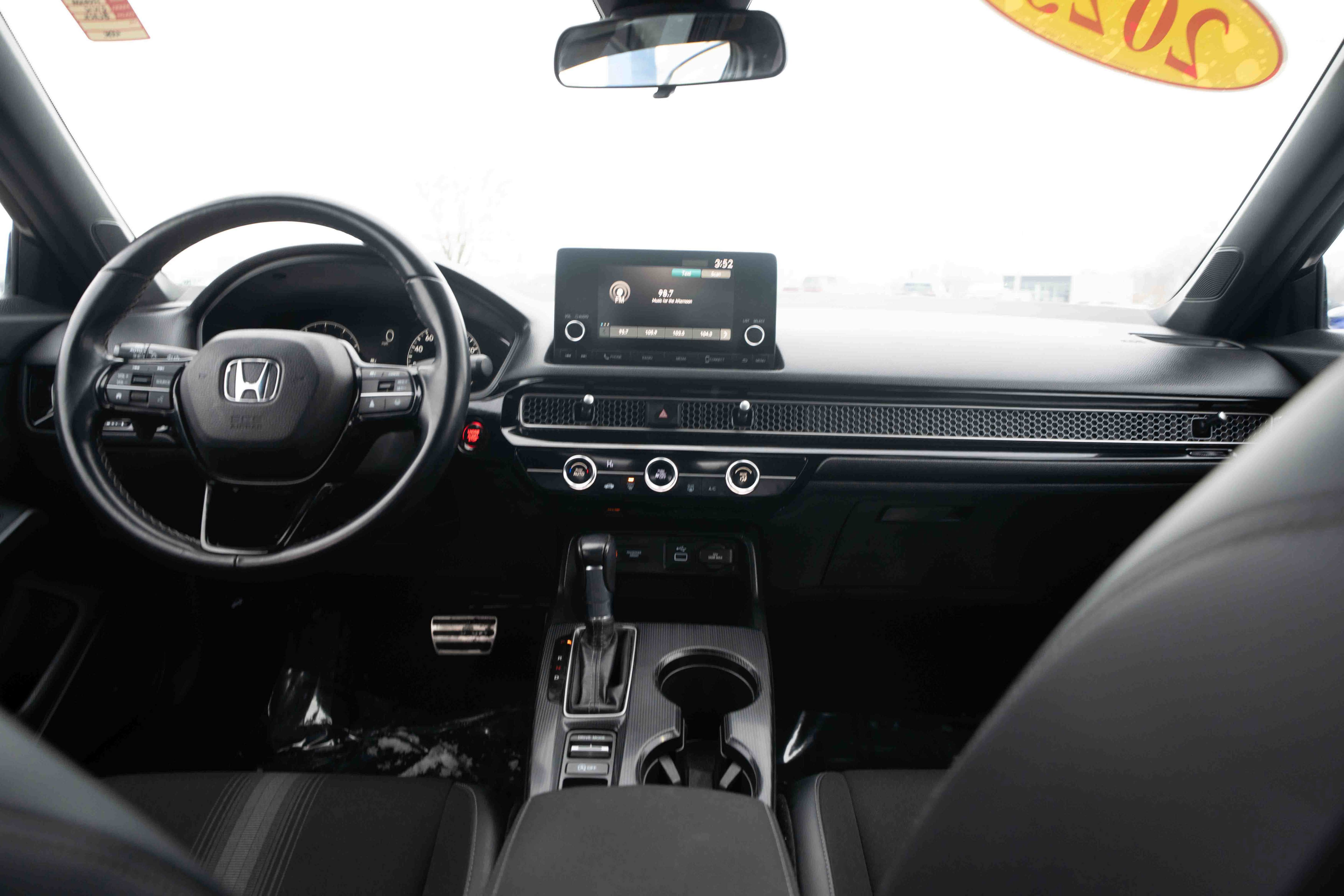 Used 2023 Honda Civic Sport image 20